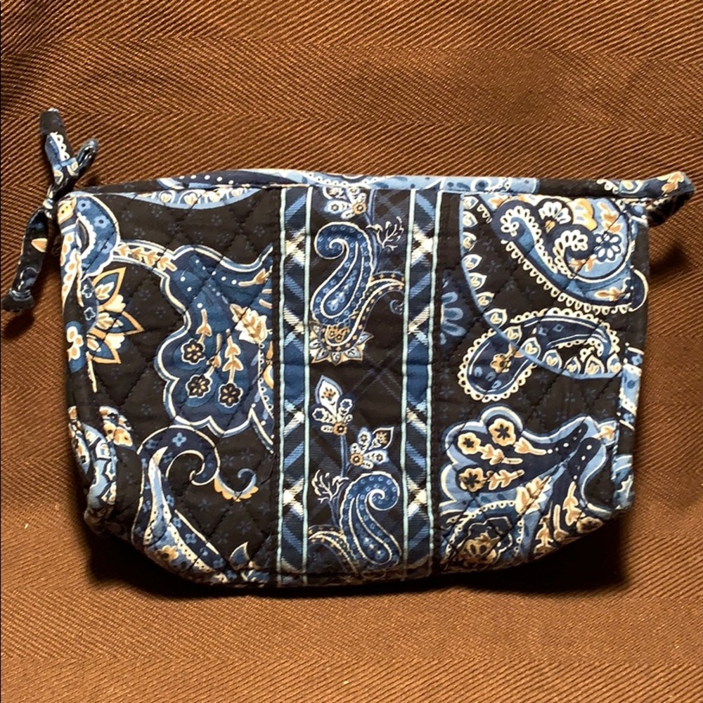 NWOT Vera Bradley toiletries/cosmetics pouch